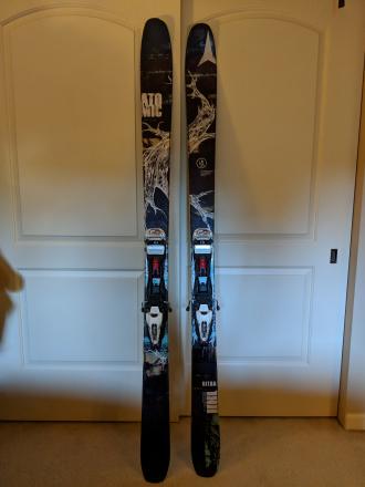 Atomic Ritual Skis