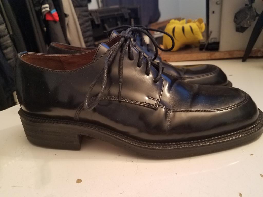 GQ Dress Shoes by Banana Republic 8.5 Cowhide leather