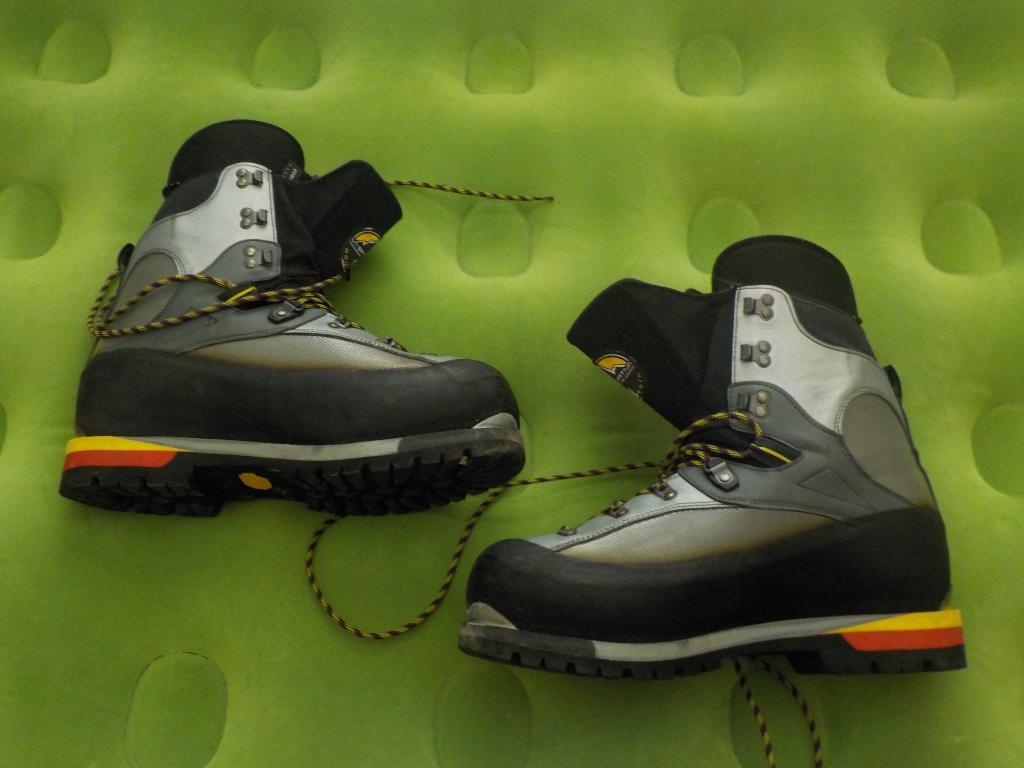 Geartrade La Sportiva Makalu Mountaineering Boots La Sportiva